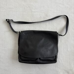 Vintage Coach Messenger Field Bag Black Smooth Leather Flap Cover Unisex Satchel